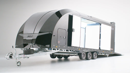 Remolque portacoches cerrado Race Transporter 7